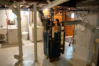 1388 Bay St, Springfield, MA 01109 - Photo 38