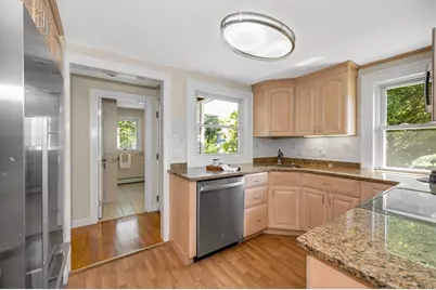 86 Orange Street, Reading, MA 01867 - Photo 10