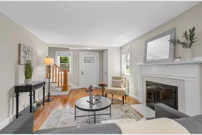 86 Orange Street, Reading, MA 01867 - Photo 4