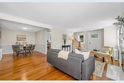 86 Orange Street, Reading, MA 01867 - Photo 6