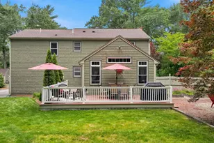 36 Bartlett St, Pembroke, MA 02359 - Photo 16