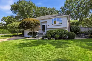 14 Eugene Rd, Burlington, MA 01803 - Photo 2
