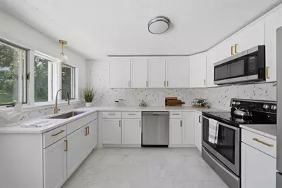 48 Westbrook Rd, South Hadley, MA 01075 - Photo 10
