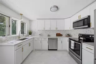 48 Westbrook Rd, South Hadley, MA 01075 - Photo 10