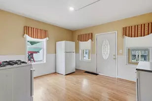 174 Willard St, Lowell, MA 01850 - Photo 14