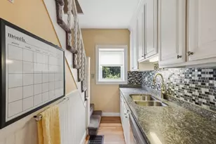 174 Willard St, Lowell, MA 01850 - Photo 16