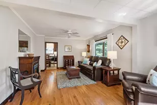 12 Williams St, Danvers, MA 01923 - Photo 4