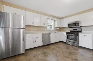 51 Lee Ave, Fitchburg, MA 01420 - Photo 2