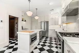 24 Chestnut St, Salem, MA 01970 - Photo 4