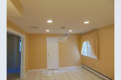 225 Reingold Ave, Fitchburg, MA 01420 - Photo 8
