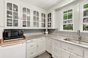 43 Chilmark, Worcester, MA 01604 - Photo 6