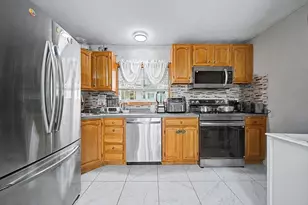 30 Riverview St, Brockton, MA 02302 - Photo 6