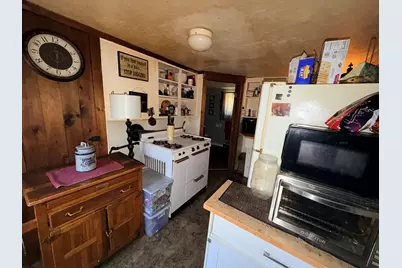 181 Pond St, Leominster, MA 01453 - Photo 14