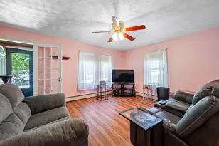 4 Grammont Rd, Worcester, MA 01607 - Photo 6