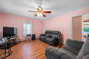 4 Grammont Rd, Worcester, MA 01607 - Photo 4