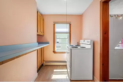 4 Grammont Rd, Worcester, MA 01607 - Photo 8