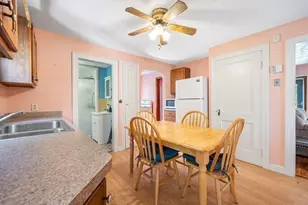 4 Grammont Rd, Worcester, MA 01607 - Photo 8