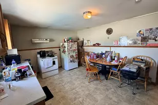 264 Mechanic St, Leominster, MA 01453 - Photo 6