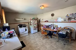 264 Mechanic St, Leominster, MA 01453 - Photo 6