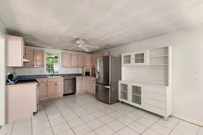 22 Clyde St, Somerville, MA 02144 - Photo 10