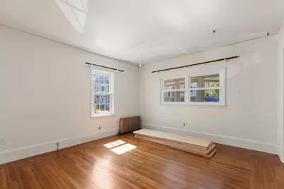 22 Clyde St, Somerville, MA 02144 - Photo 6