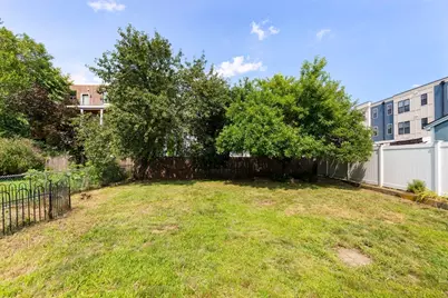 22 Clyde St, Somerville, MA 02144 - Photo 36