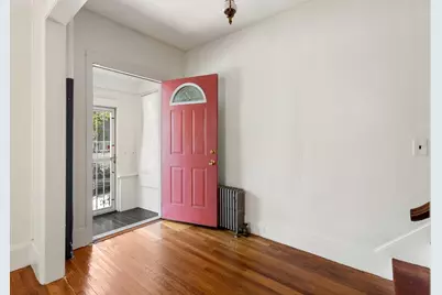 22 Clyde St, Somerville, MA 02144 - Photo 2