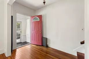 22 Clyde St, Somerville, MA 02144 - Photo 2