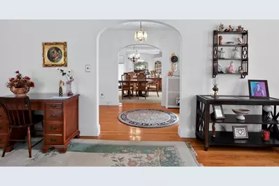 24 Lindbergh Ave, Holyoke, MA 01040 - Photo 24
