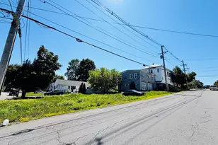 719 Main St, Clinton, MA 01510 - Photo 4