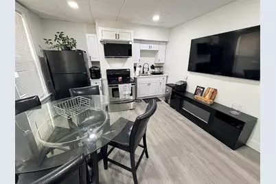 719 Main St, Clinton, MA 01510 - Photo 10