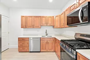 97 Melendy Ave, Watertown, MA 02472 - Photo 8