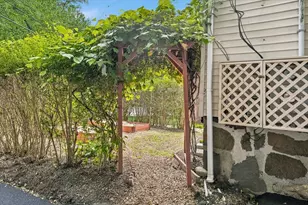 97 Melendy Ave, Watertown, MA 02472 - Photo 36