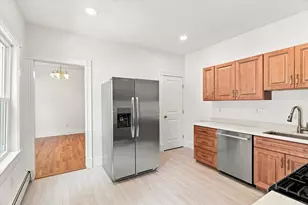 97 Melendy Ave, Watertown, MA 02472 - Photo 10