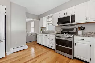 22 Myrtle St, Beverly, MA 01915 - Photo 6