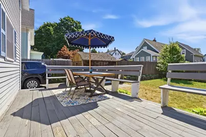 22 Myrtle St, Beverly, MA 01915 - Photo 18