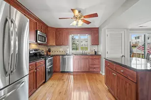 12 Christopher Dr, Methuen, MA 01844 - Photo 4