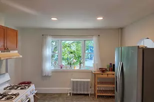 11 Prescott St, Salem, MA 01970 - Photo 6