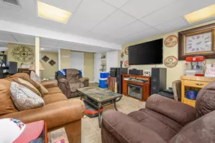 138 Sprague St, Fall River, MA 02724 - Photo 22