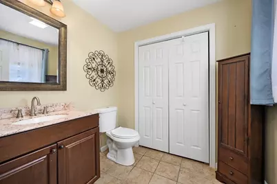 138 Sprague St, Fall River, MA 02724 - Photo 16