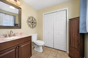 138 Sprague St, Fall River, MA 02724 - Photo 16