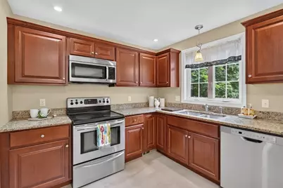 34 1/2 Briggs St #1, Taunton, MA 02780 - Photo 12