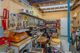 27 Church Ln, Burlington, MA 01803 - Photo 36