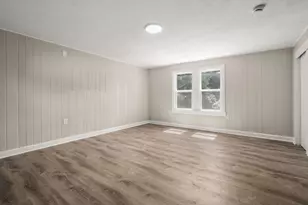 83 Oak St, Uxbridge, MA 01569 - Photo 12