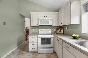 481 Buck Island Rd, Yarmouth, MA 02673 - Photo 12