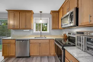 141 Thissell Ave, Dracut, MA 01826 - Photo 10