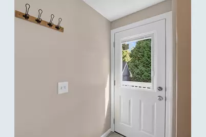 59 Brookside Ave, Webster, MA 01570 - Photo 10