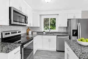 59 Brookside Ave, Webster, MA 01570 - Photo 4