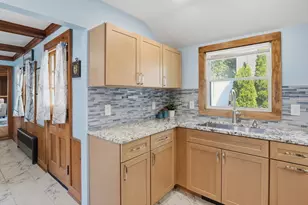 35 Edgewater Dr, Blackstone, MA 01504 - Photo 12