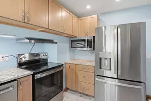 35 Edgewater Dr, Blackstone, MA 01504 - Photo 14